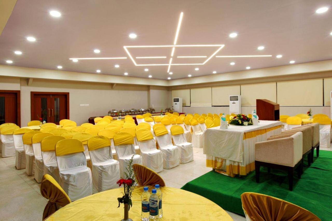 Sreevalsam Residency Kulanada Hotel Tamarakulam Exterior photo
