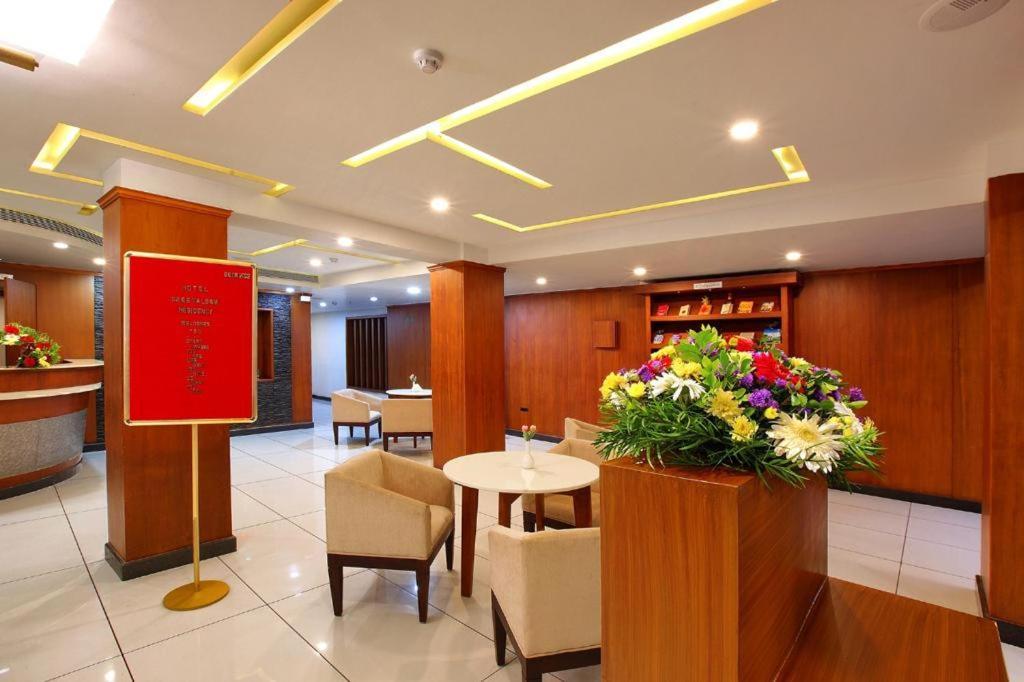 Sreevalsam Residency Kulanada Hotel Tamarakulam Exterior photo